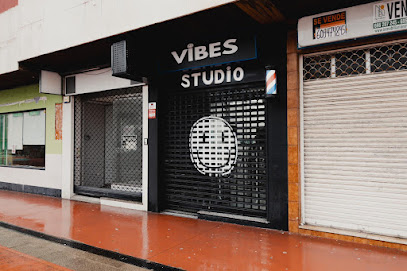 VIBES STUDIO - Opiniones y contacto - Barberia10.com
